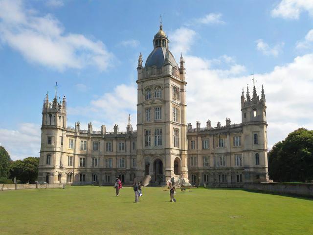 英國公民申請馬來西亞簽證所需時長及英國至馬來西亞旅行時間概覽