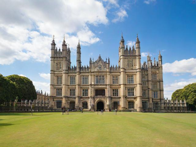 英國簽證申請攻略，提前準備要點及入境時間與辦理周期揭秘